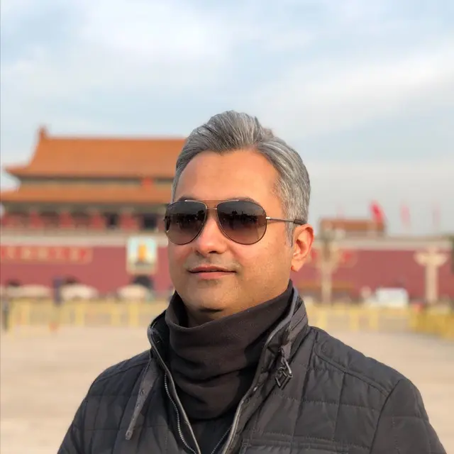 دکتر نجاتی "فروآلیاژ کاویان"