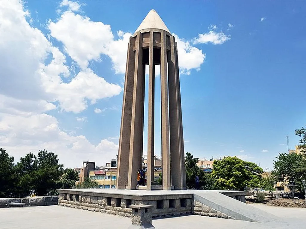 خدمات نمایندگی هایک ویژن در همدان