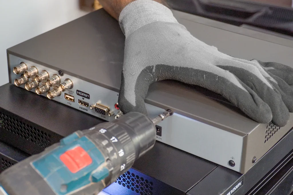 نصب و راه‌اندازی دستگاه DVR و NVR